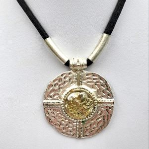 Silver Medallion Pendant Rope Necklace